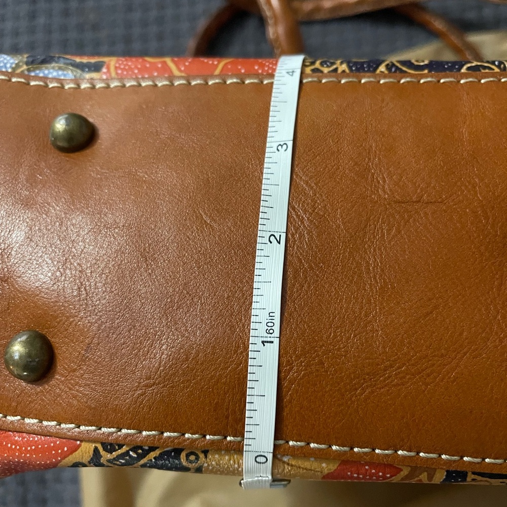 Like New Patricia Nash Floral Shoulder Bag in Orange and Black - Picture 6 of 10